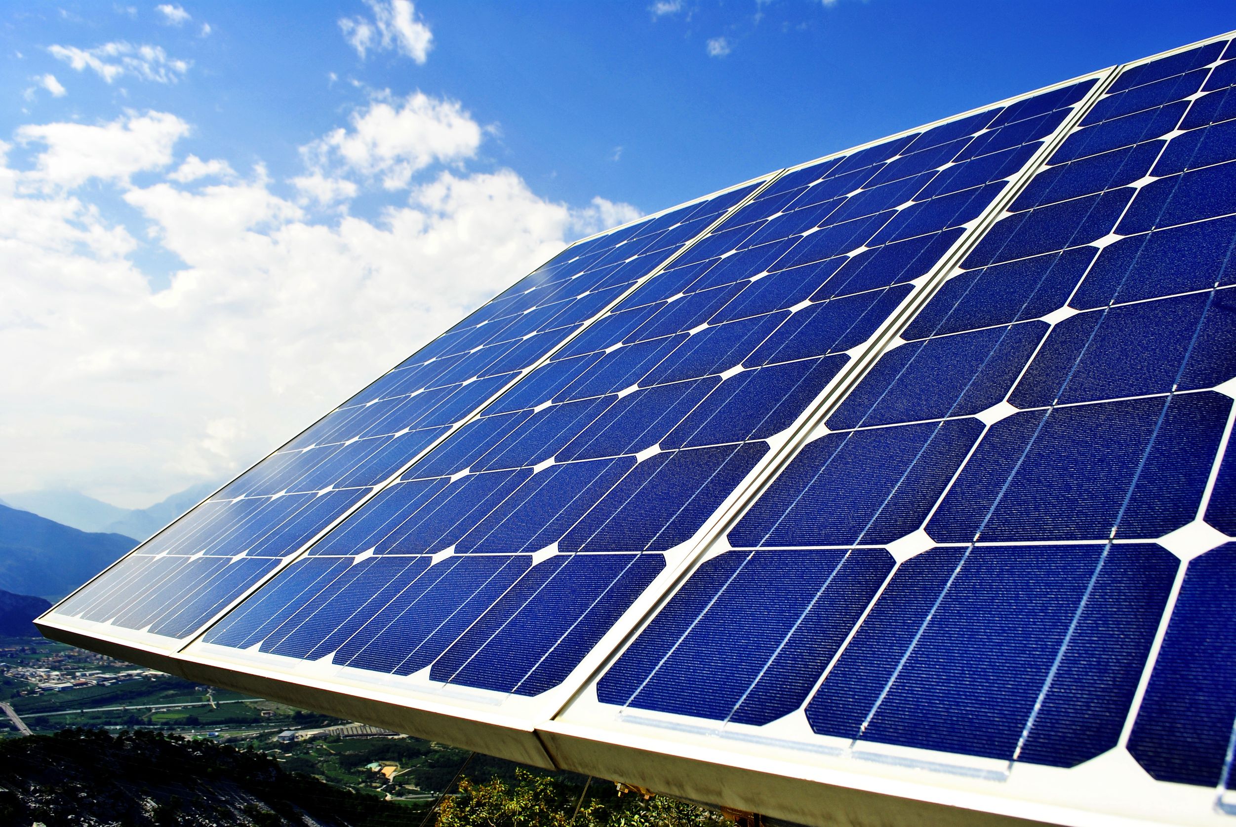 the-benefits-of-buying-a-nj-solar-panel-over-making-your-ownarticles