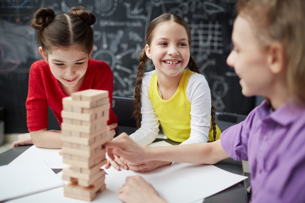 Search and Learn with Wooden Puzzles