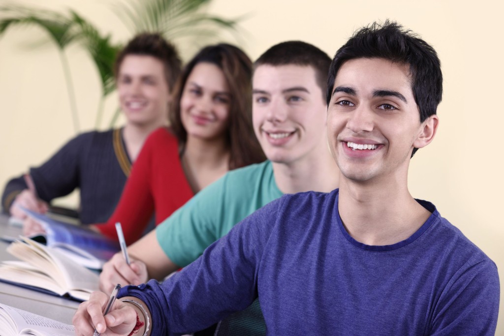How Virtual Sales Training for Sales Professionals Builds Confidence and Closes More Deals