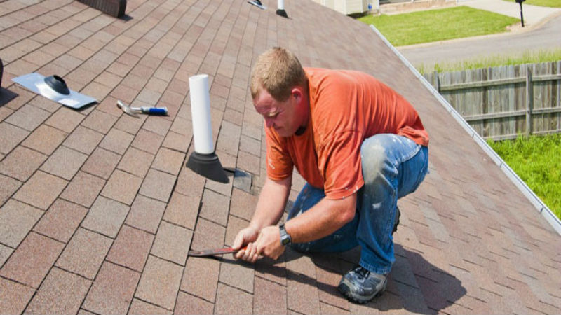 Should You Repair or Replace Your Roof?
