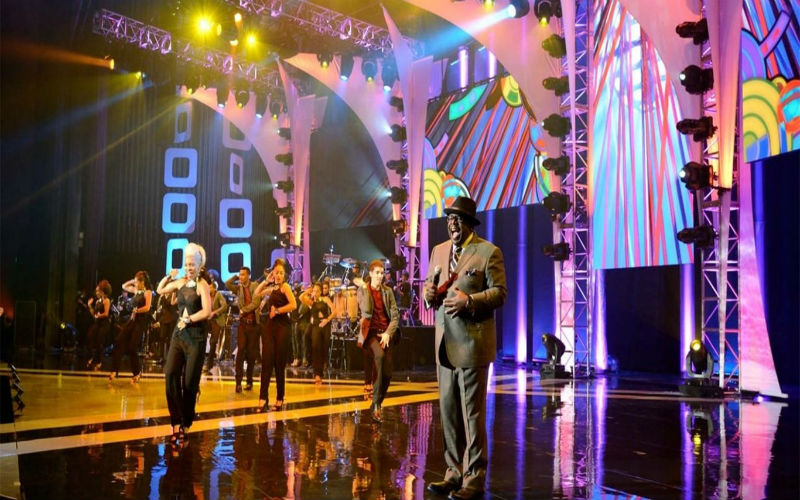 Where Can Someone Find a Professional Rigging Company and How Can They Evaluate Them?