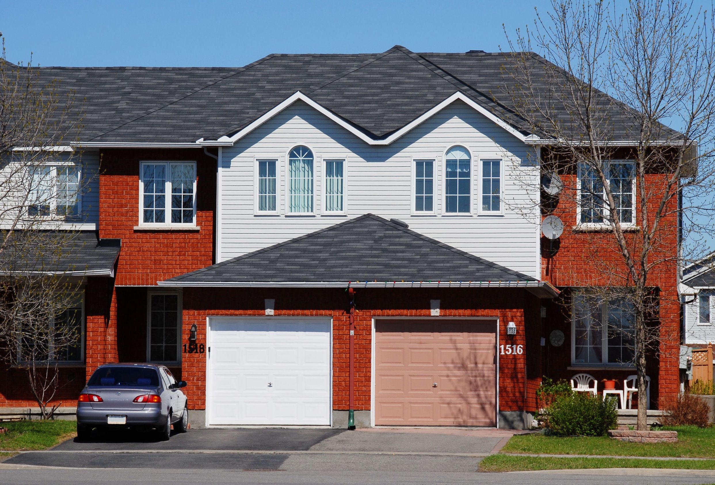 Professional Services to Keep Your Garage Door in Good Condition