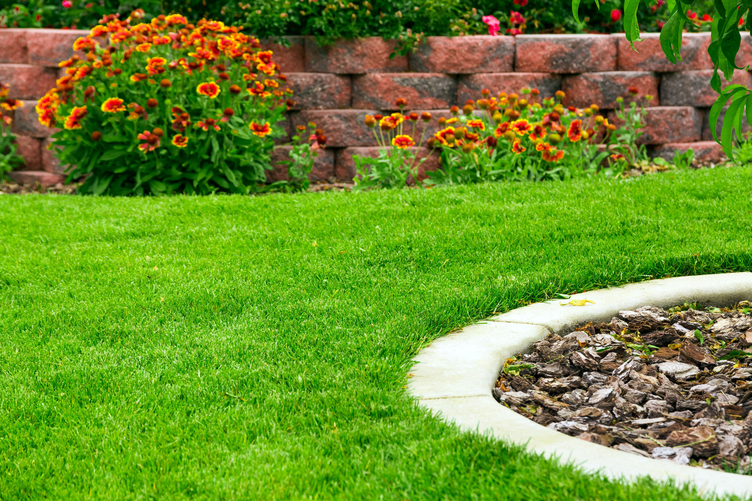 The Benefits of Hiring a Landscaping in Weston, CT Company