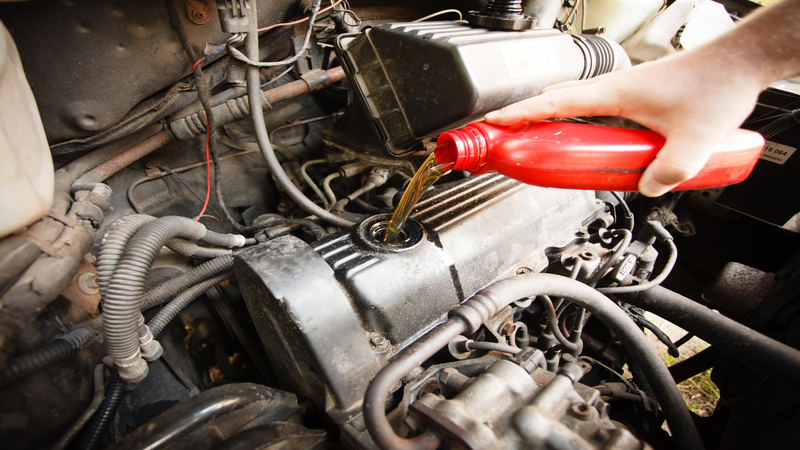 Keep Your Car in Peak Condition Using an Expert Oil Change Service Detroit Offers