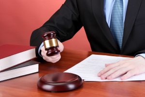 The Advantages of Hiring a Personal Injury Lawyer