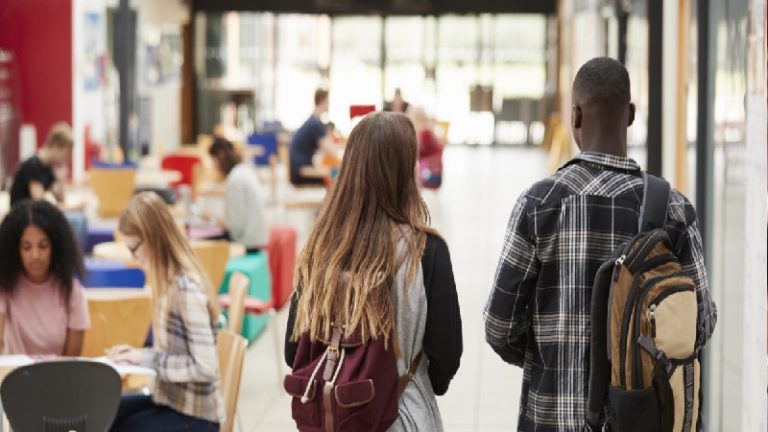 New and Old High School Science Classes Available in Phoenix