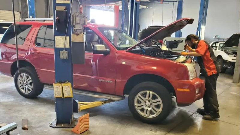 The Importance of Auto Repair in the Surprise, Arizona, Area
