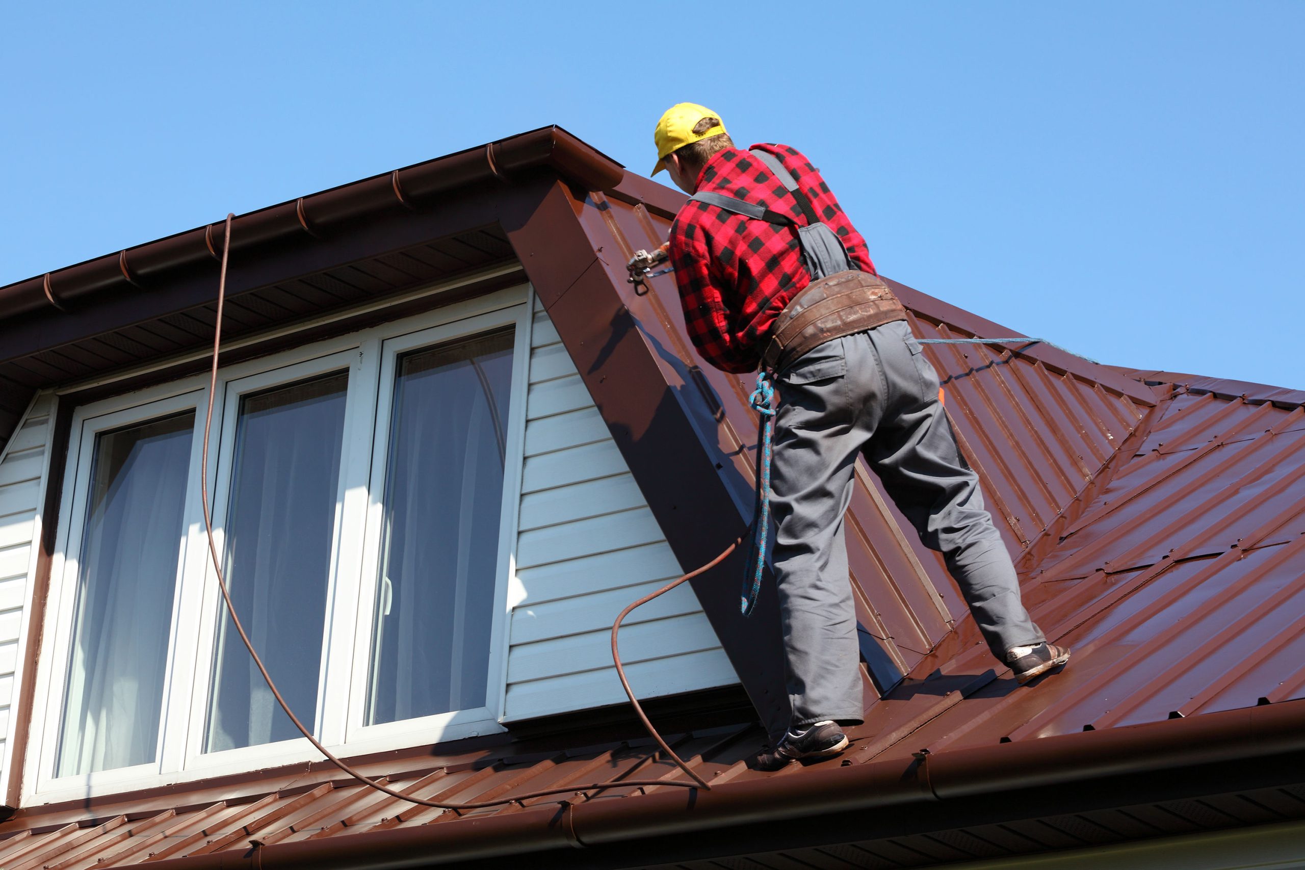 Why You Need to Hire Metal Roofing Contractors in Lawrence, KS