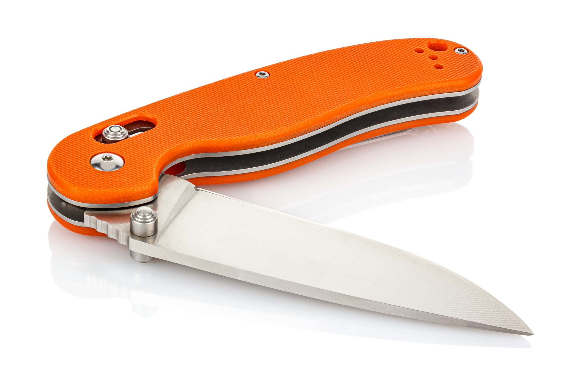 Factors to Consider When You’re Shopping Online for Pocket Knives