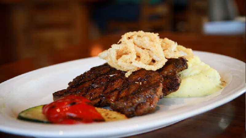 Where Can I Go for Happy Hour Near St. Paul?