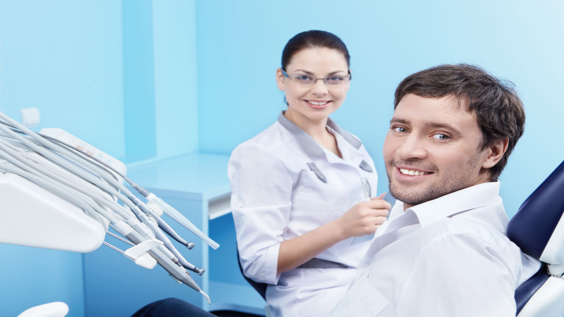 Transforming Your Smile: 3 Tips for Hiring the Right Dentist