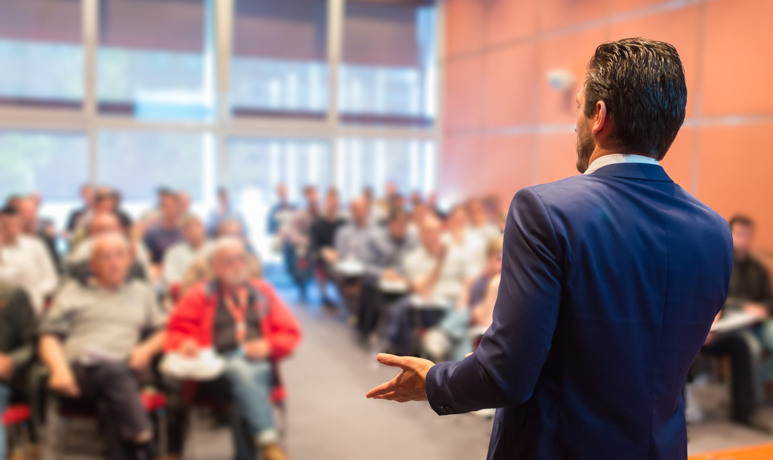 How A Calgary Keynote Speaker Can Expand Their Audience