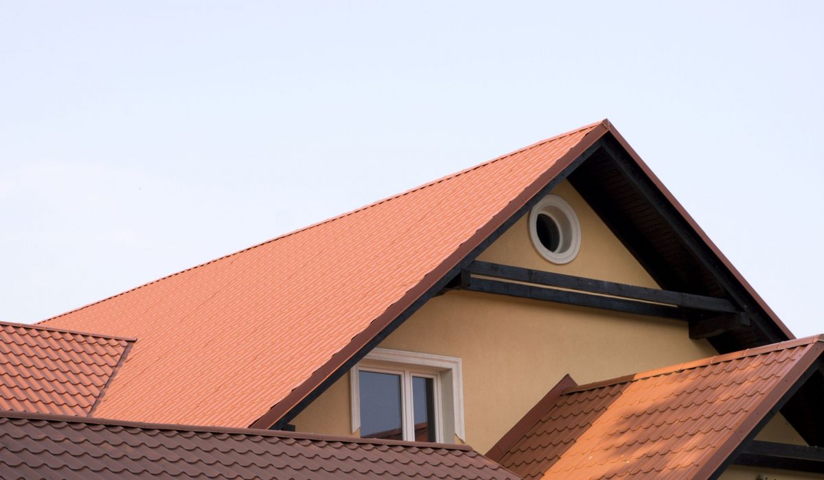 4 Roof Maintenance Tips from Roofing Contractors in Chippewa Falls, WI