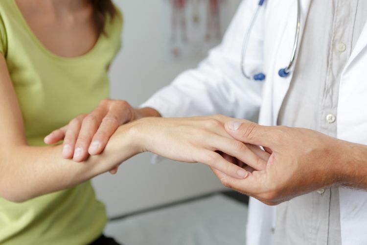 Exploring Your Options for Arthritis Pain Treatment in Kansas City, MO