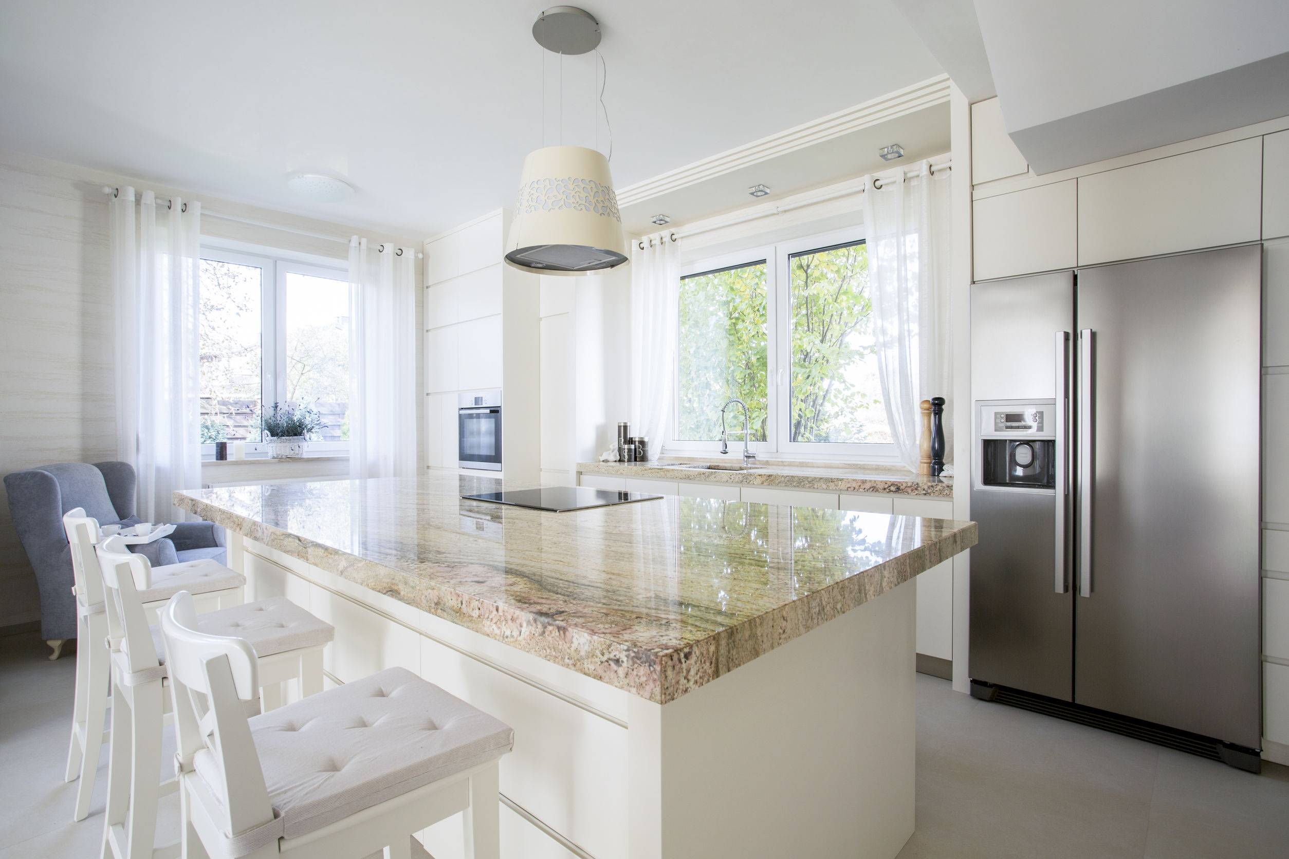 Quartz Kitchen Countertops in Denver, CO: The Ultimate Durable & Stylish Upgrade for Busy Kitchens