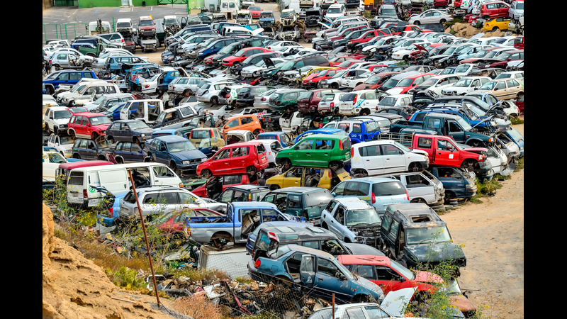 Junk Car Buyers in Milwaukee, WI: Get Paid While Supporting Sustainable Recycling Practices