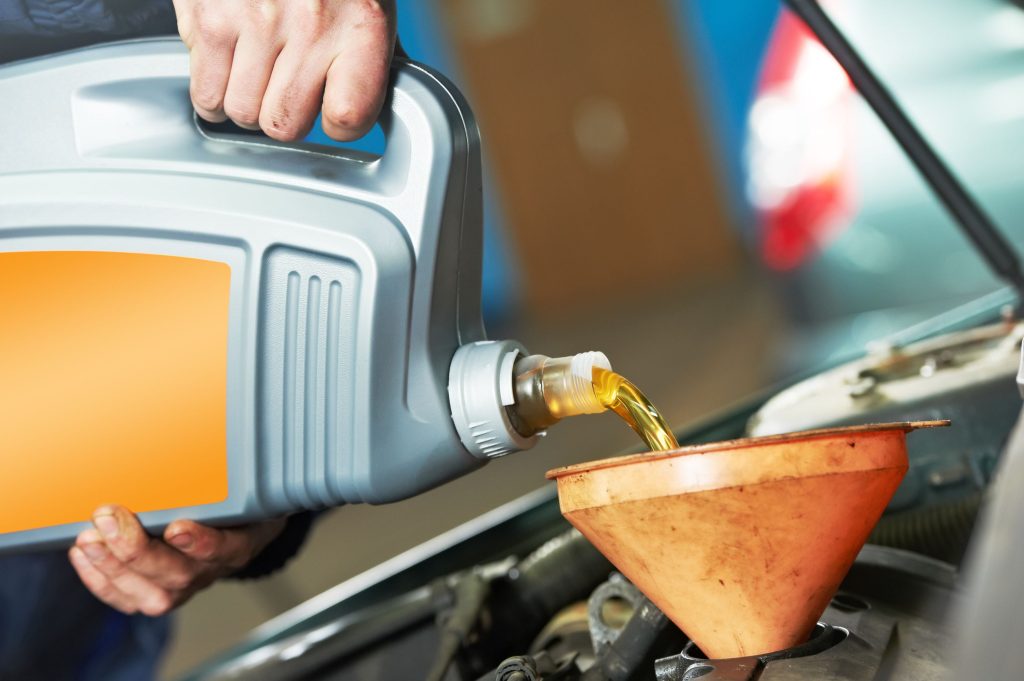 Extend Your Engine’s Life with Professional Oil Change Service in Lakewood, CO