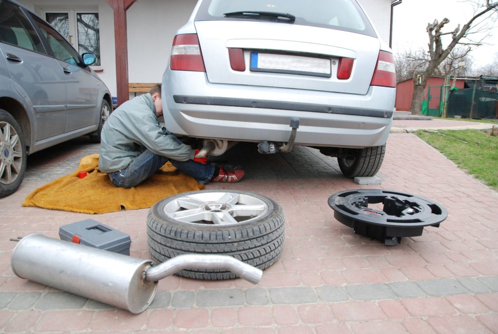 Tire Balancing vs. Tire Rotation: What’s the Difference?