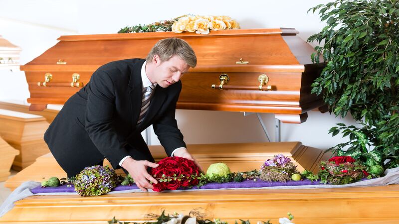 Plan with Funeral Pre Planning Service in Woodland, CA for a Stress-Free Future