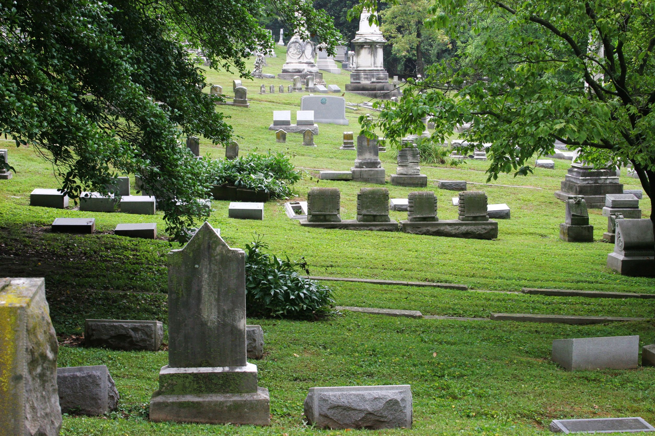 Best Practices for Selecting a Grave Marker in Sioux City, IA
