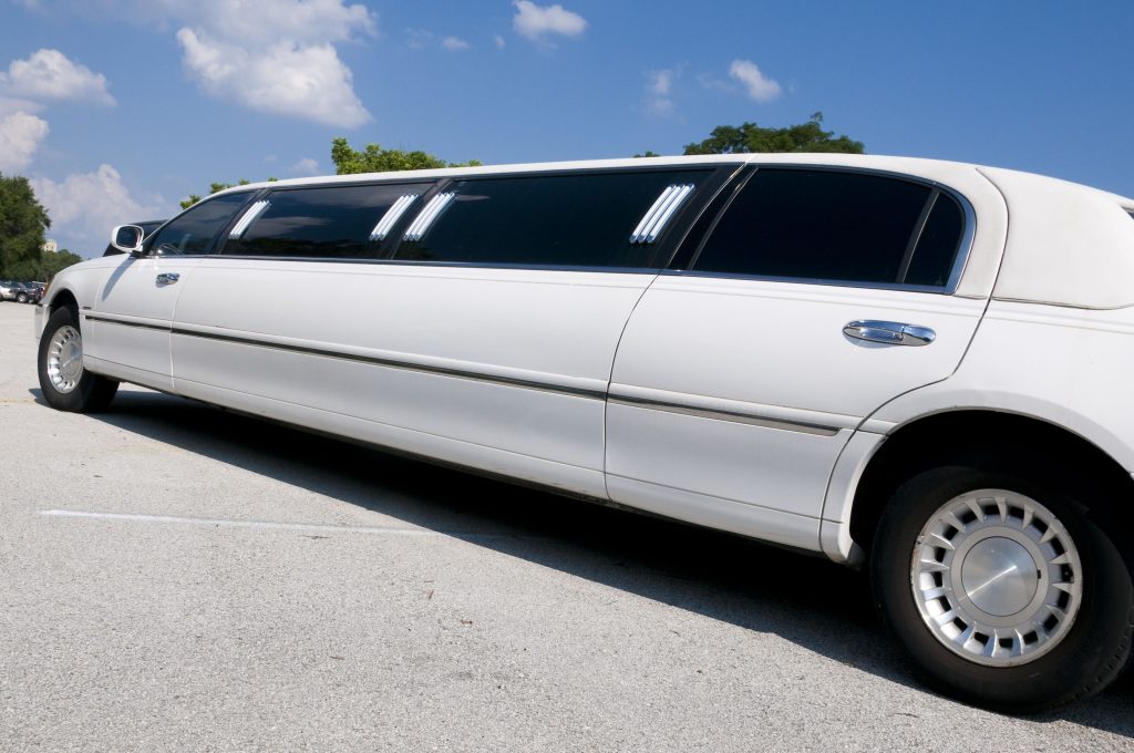Enjoy Comfort and Style with Airport Limousine Service Atlanta GA