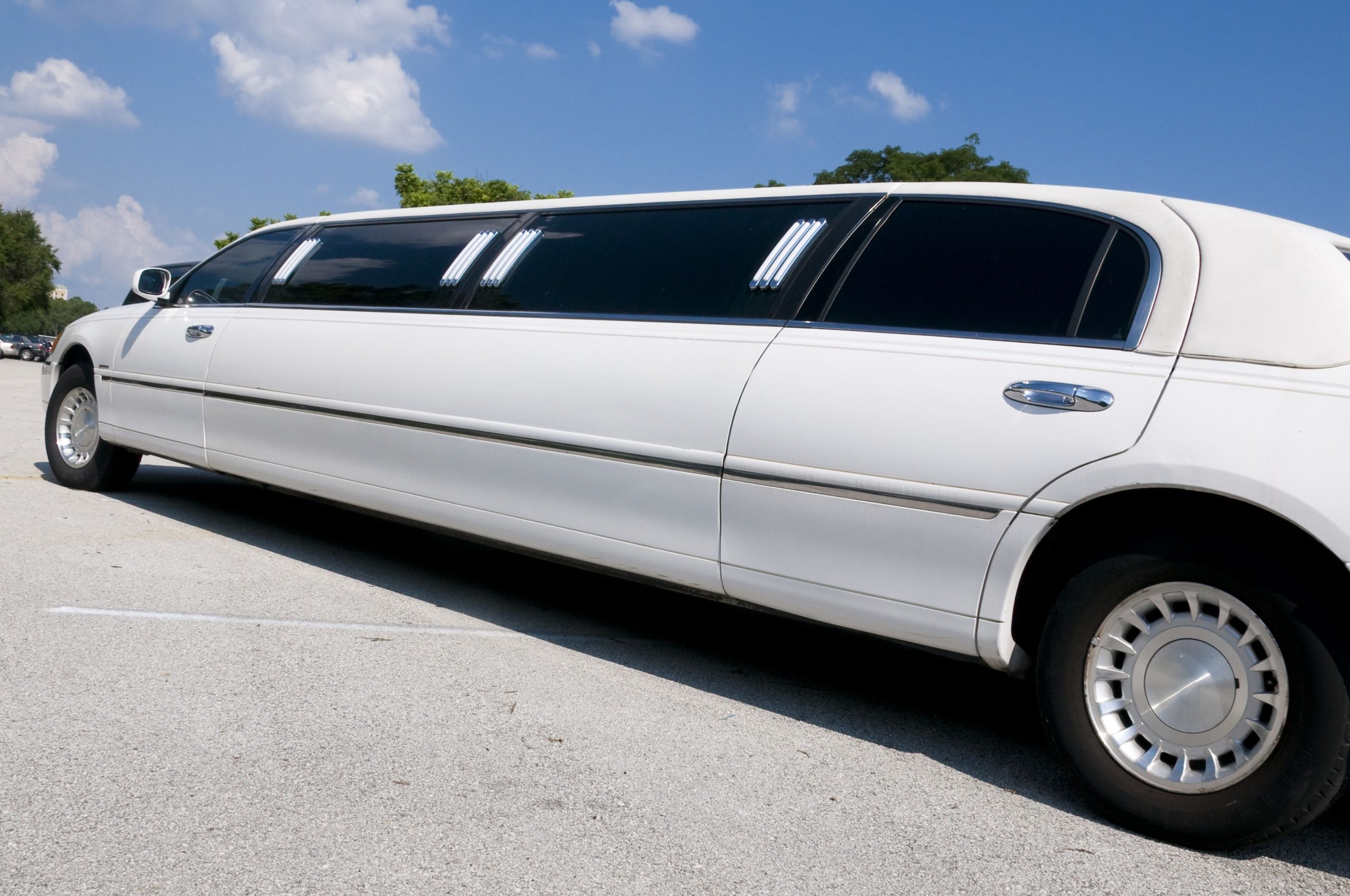 Enjoy Comfort and Style with Airport Limousine Service Atlanta GA