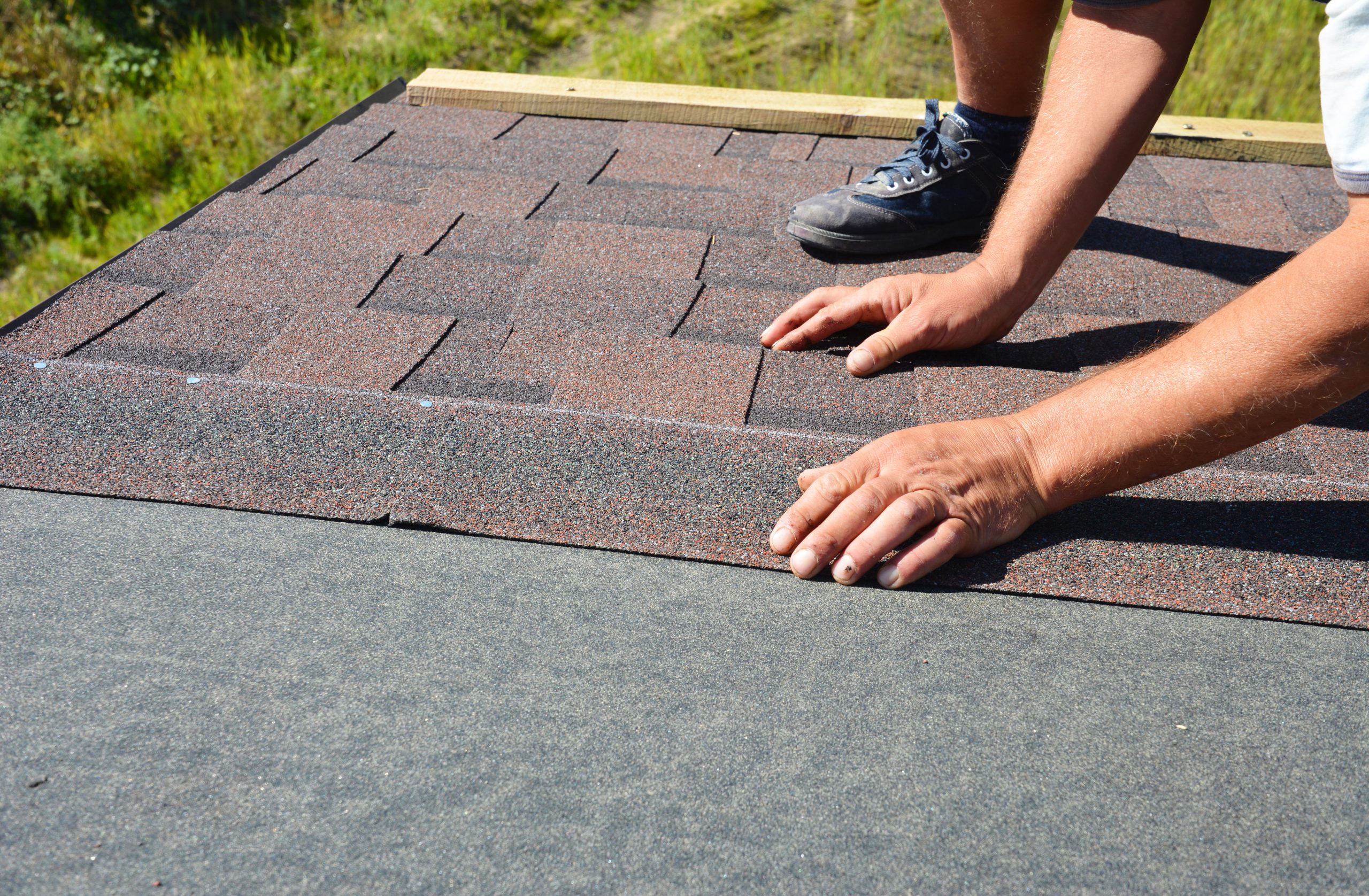 Choosing a Roof Replacement Contractor North Las Vegas Homeowners Trust for Quality Results