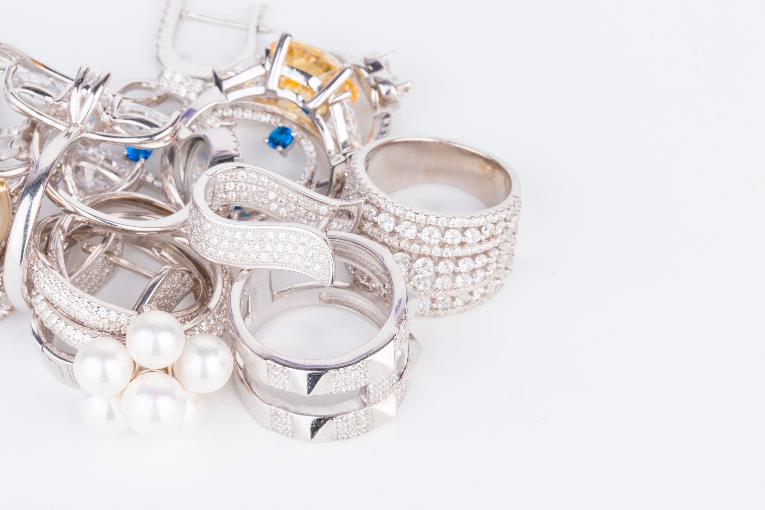 When Should You Trust a Chicago Gold Buyer for Selling Family Heirlooms