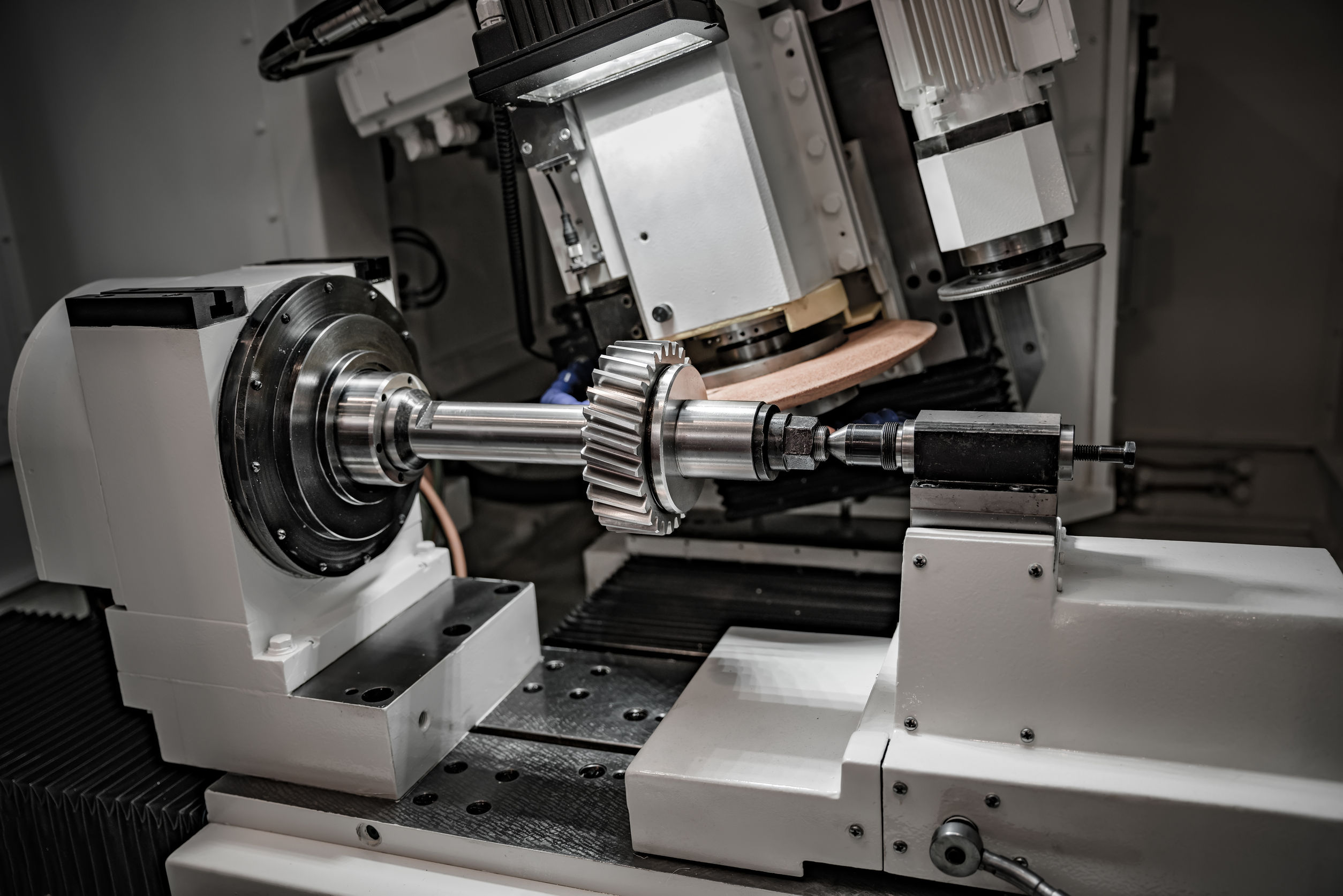 Choosing Small Format CNC Routers for Precision Woodworking and Custom Projects at Home