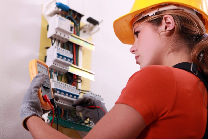 What a Residential Electrician Bloomfield Hills Brings to Your Next Home Renovation