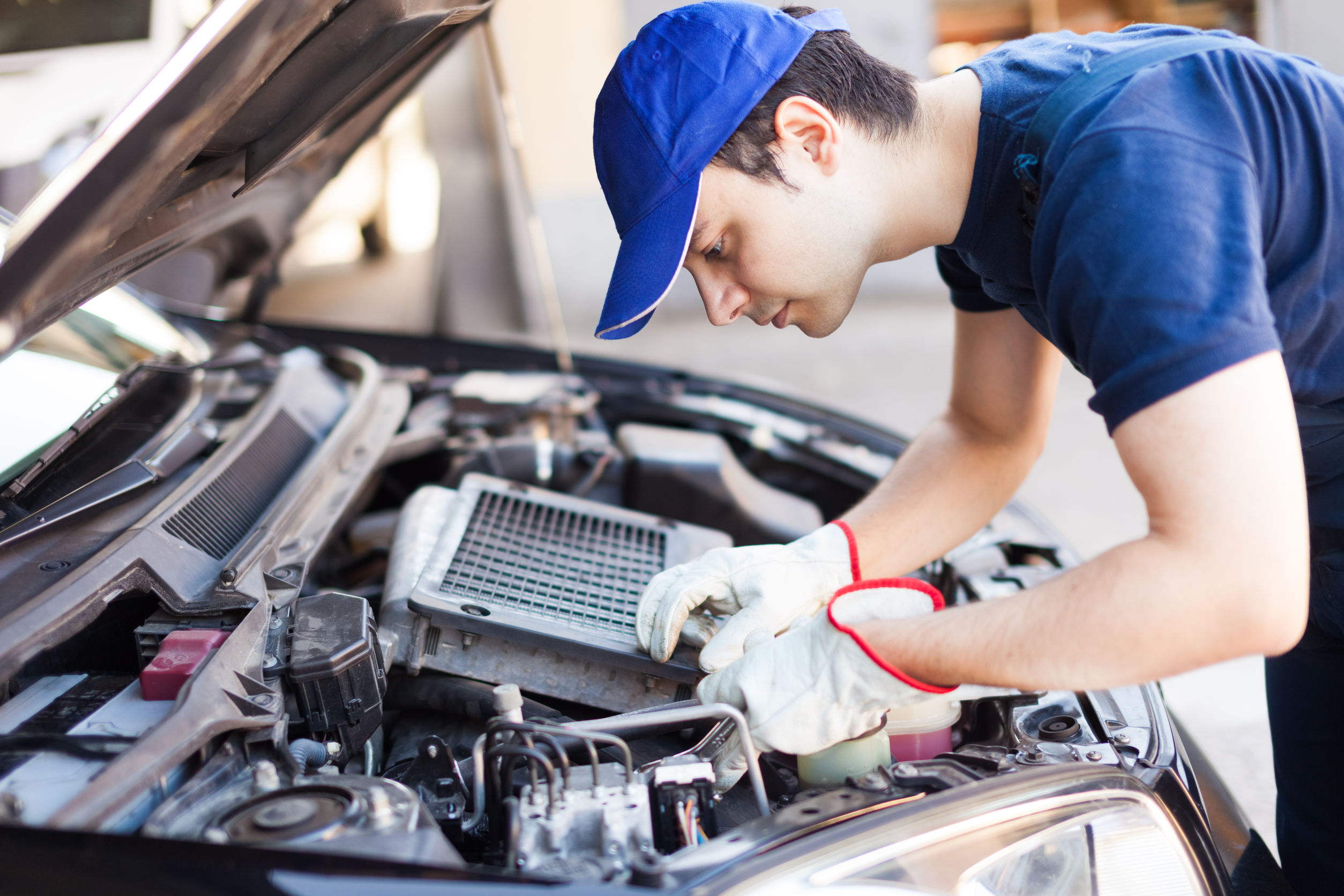 The Benefits of Choosing an Auto Body Repair Shop Long Beach CA for Quality Repairs