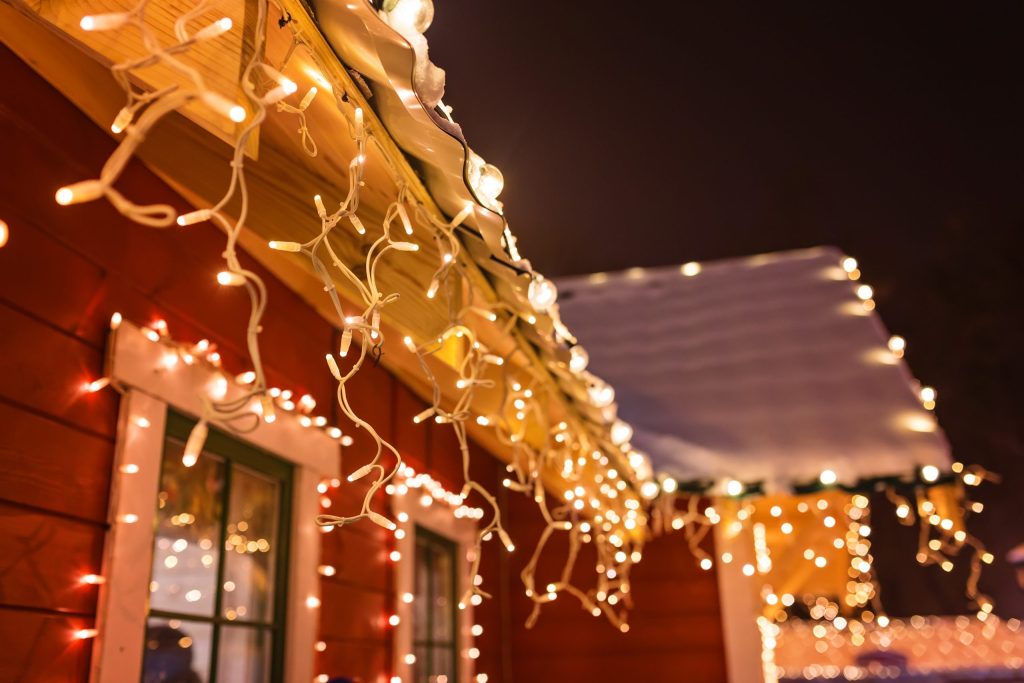 Transform Your Home With Roof Line Lighting Jacksonville, FL for Lasting Curb Appeal