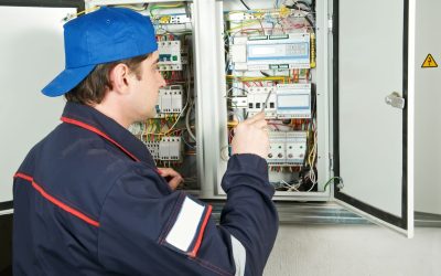 Signs You Need an Electrician Panama City FL for Circuit Breaker Troubleshooting