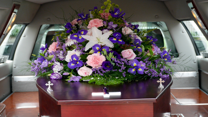 Honoring Loved Ones Beautifully with Funeral Flowers Maple Grove MN Families Trust