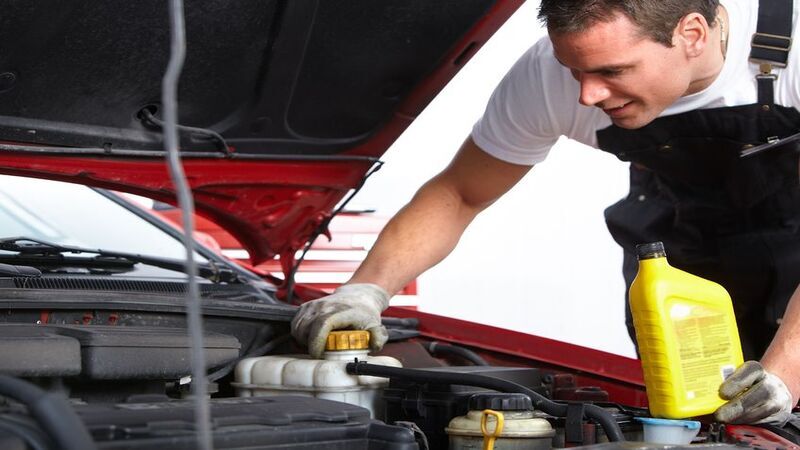 Extend Your Engine Life With Oil Change Service Warren MI for Reliable Driving