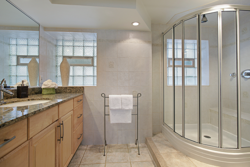 Transform Your Bathroom with Custom Glass Shower Doors, Glendale Heights, IL, for Lasting Beauty