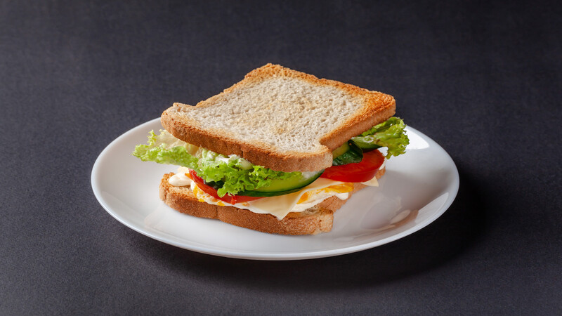 Find the best comfort food with deli sandwiches Tampa FL residents crave every lunchtime
