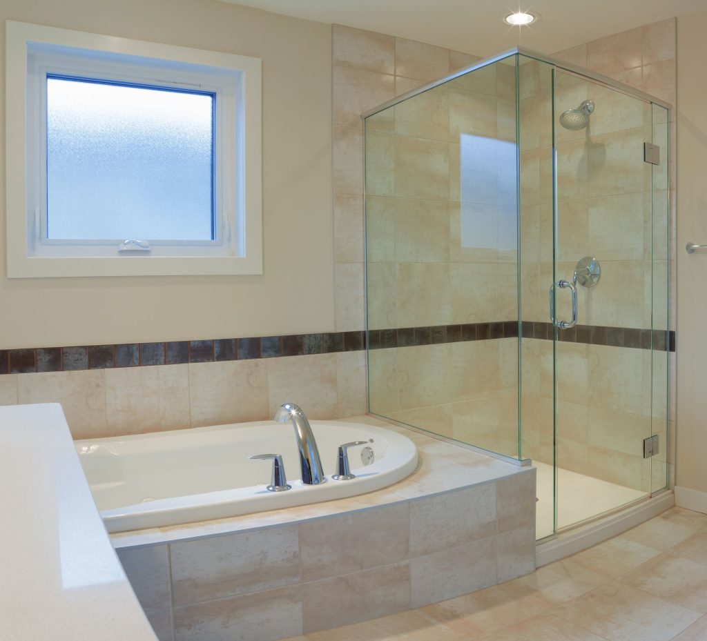 The Benefits of Hiring a Bathroom Remodel Contractor Louisville KY for Custom Bathroom Solutions