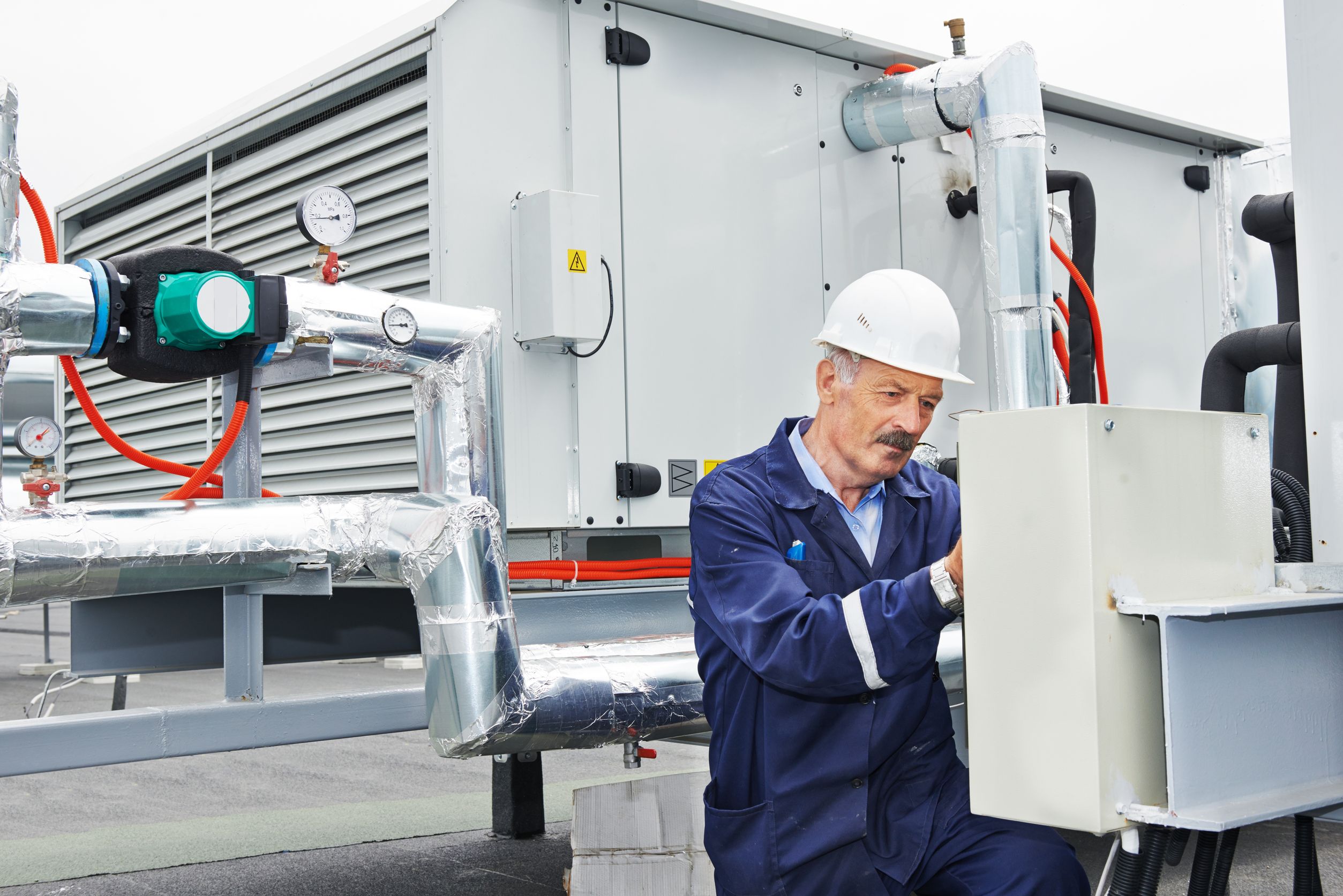 Beat the Heat with an HVAC Company Midwest City OK Residents Trust for Repairs