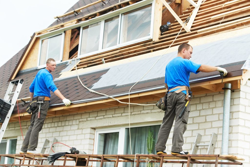 Guide to Residential Roofing Services in Overland Park KS for Lasting Curb Appeal