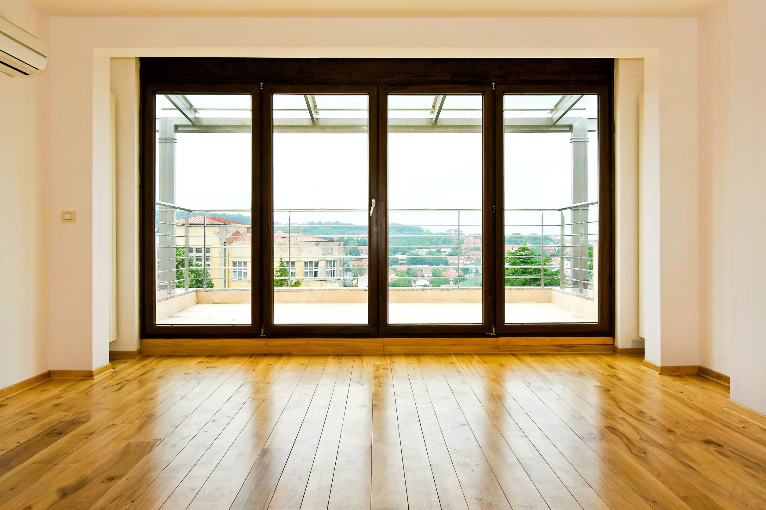 Why Security Screen Windows Gold Coast QLD Homeowners Choose For Lasting Safety