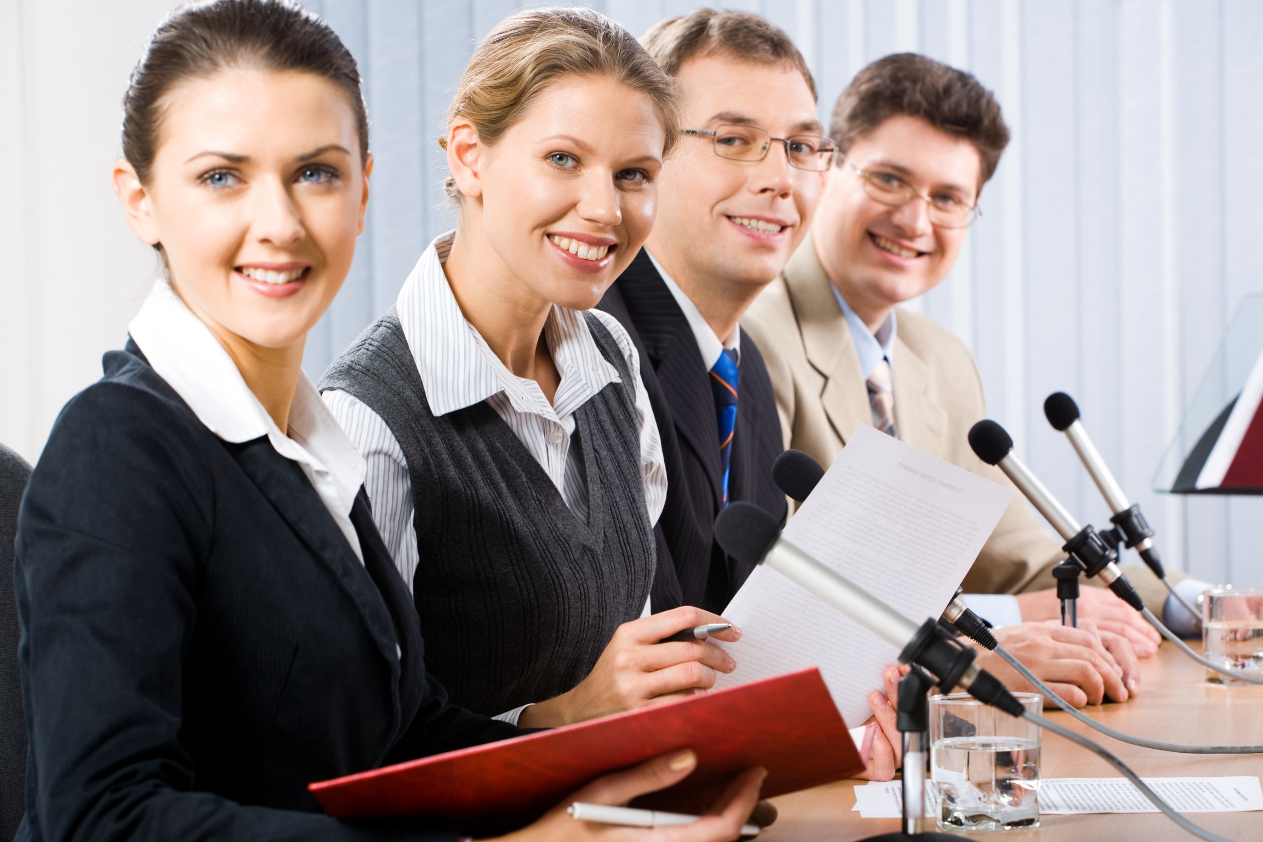 What a Virtual Sales Coach Does Differently Than Your CRM Ever Could