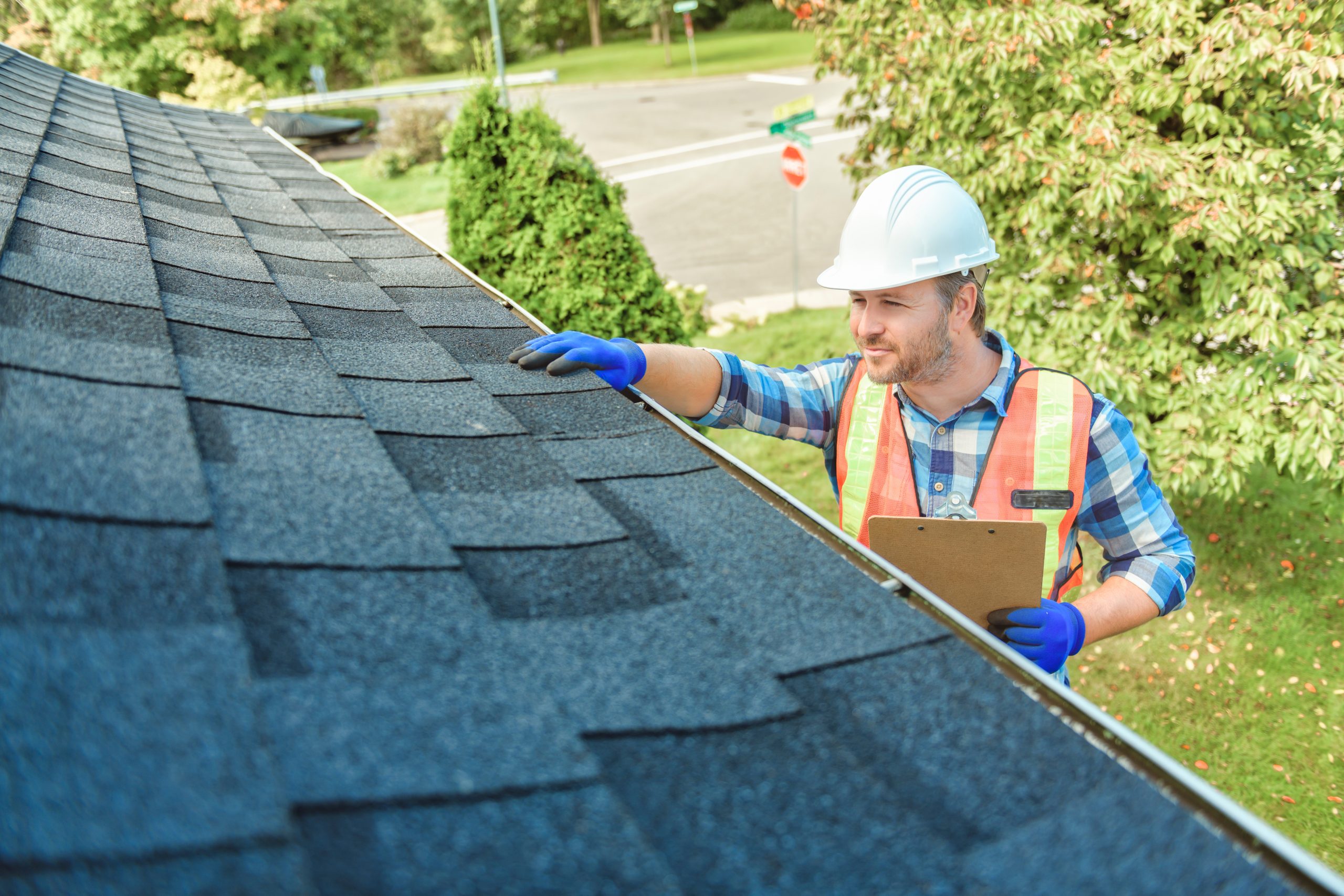 Warning Signs Your Roofer Charleston SC Wants You Never to Ignore