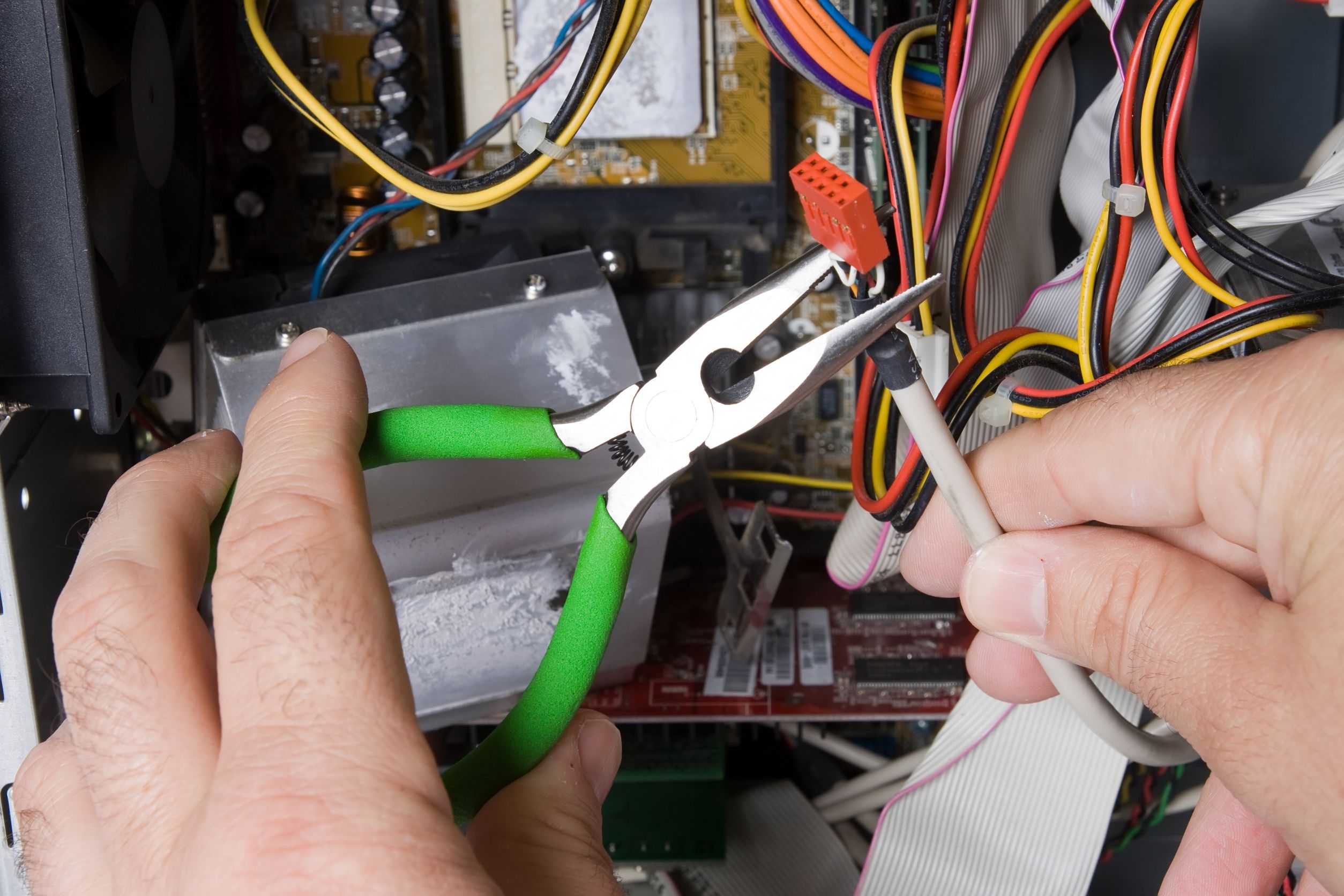 The Value of Hiring an Office Lighting Electrician in Tampa, FL for Your Renovation